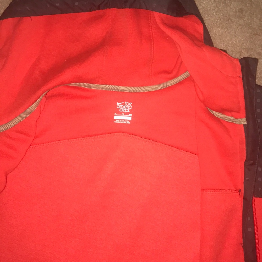 Nike Jacket - Picture 2 of 4